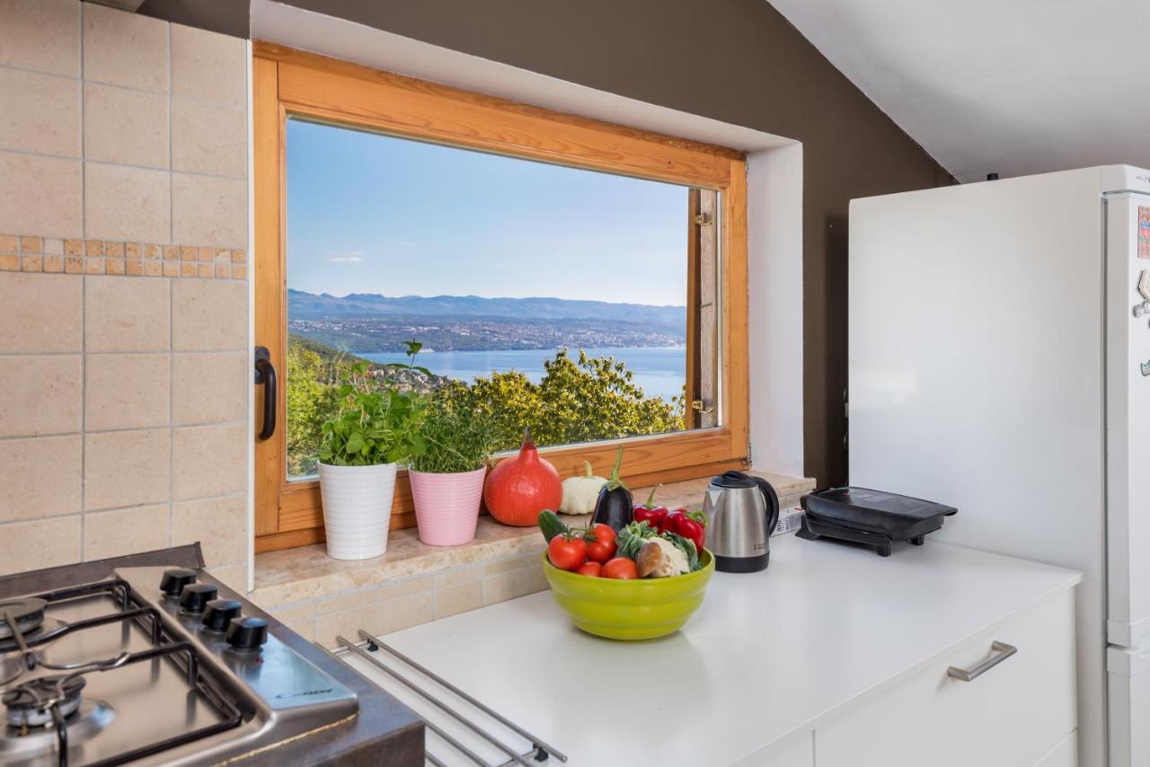 Blue Horizon Apartment โอปาติยา ภายนอก รูปภาพ